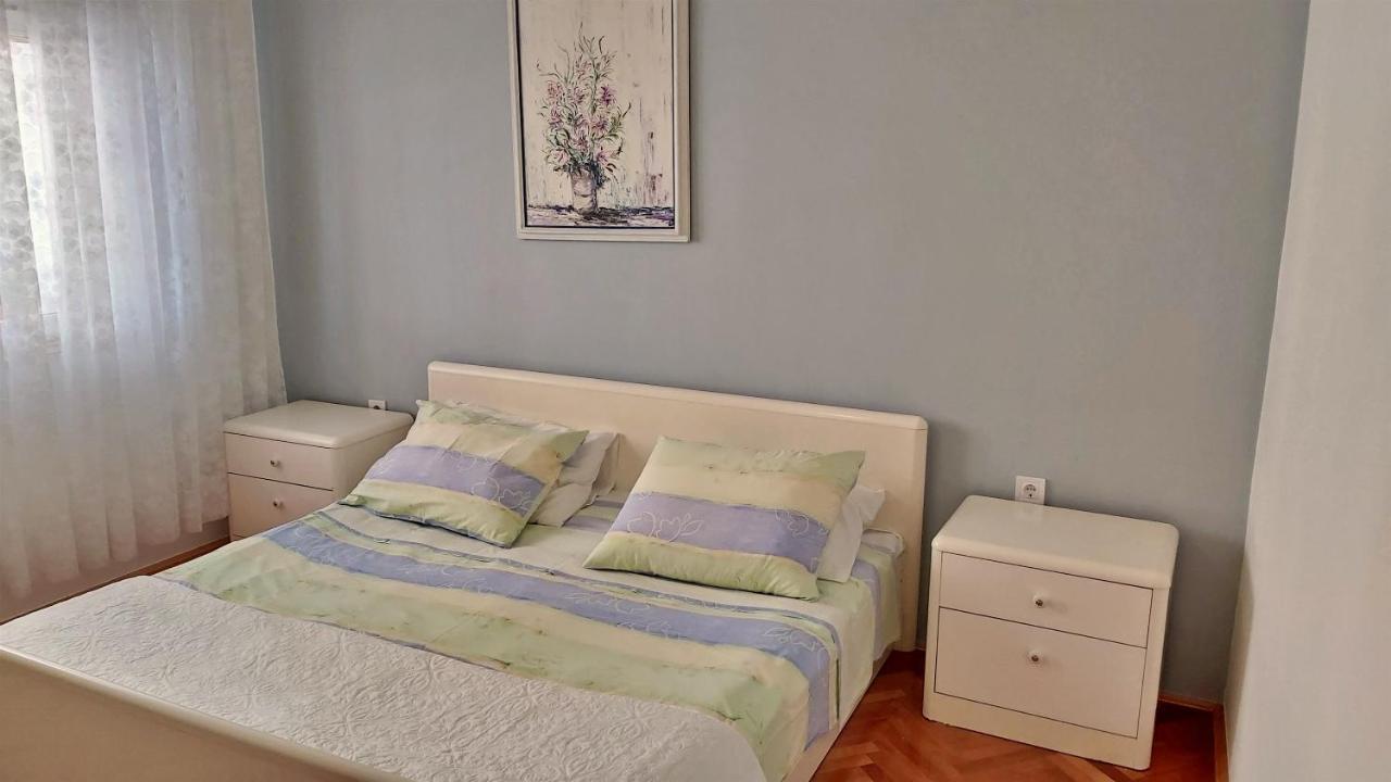 Apartment Cedo โอมิช ภายนอก รูปภาพ