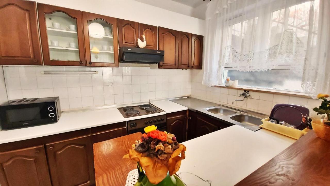 Apartment Cedo โอมิช ภายนอก รูปภาพ