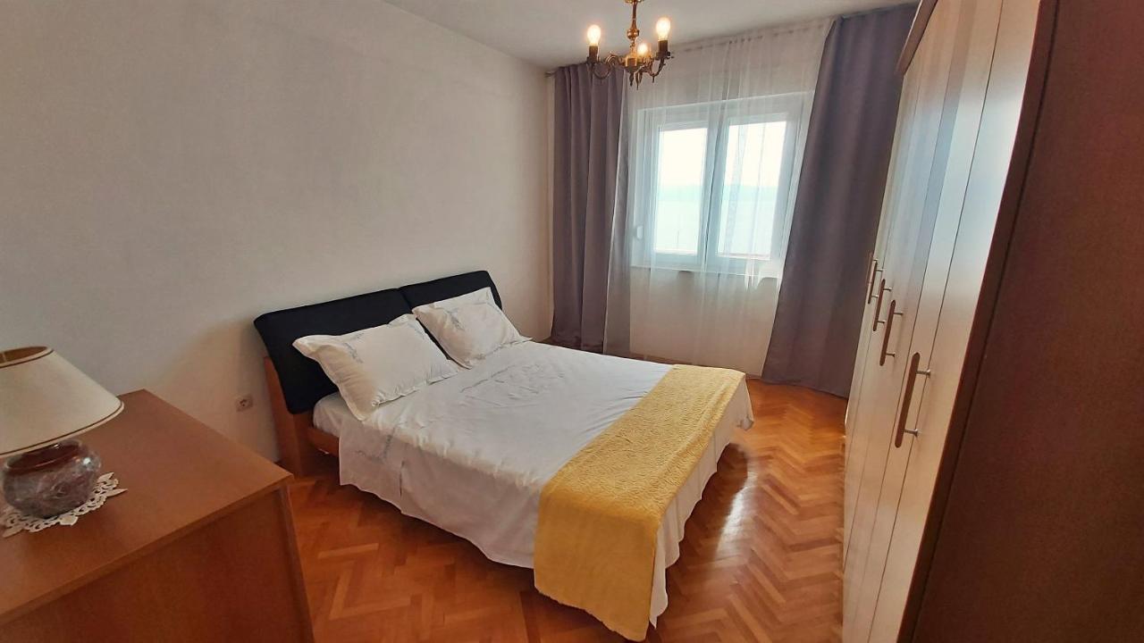 Apartment Cedo โอมิช ภายนอก รูปภาพ