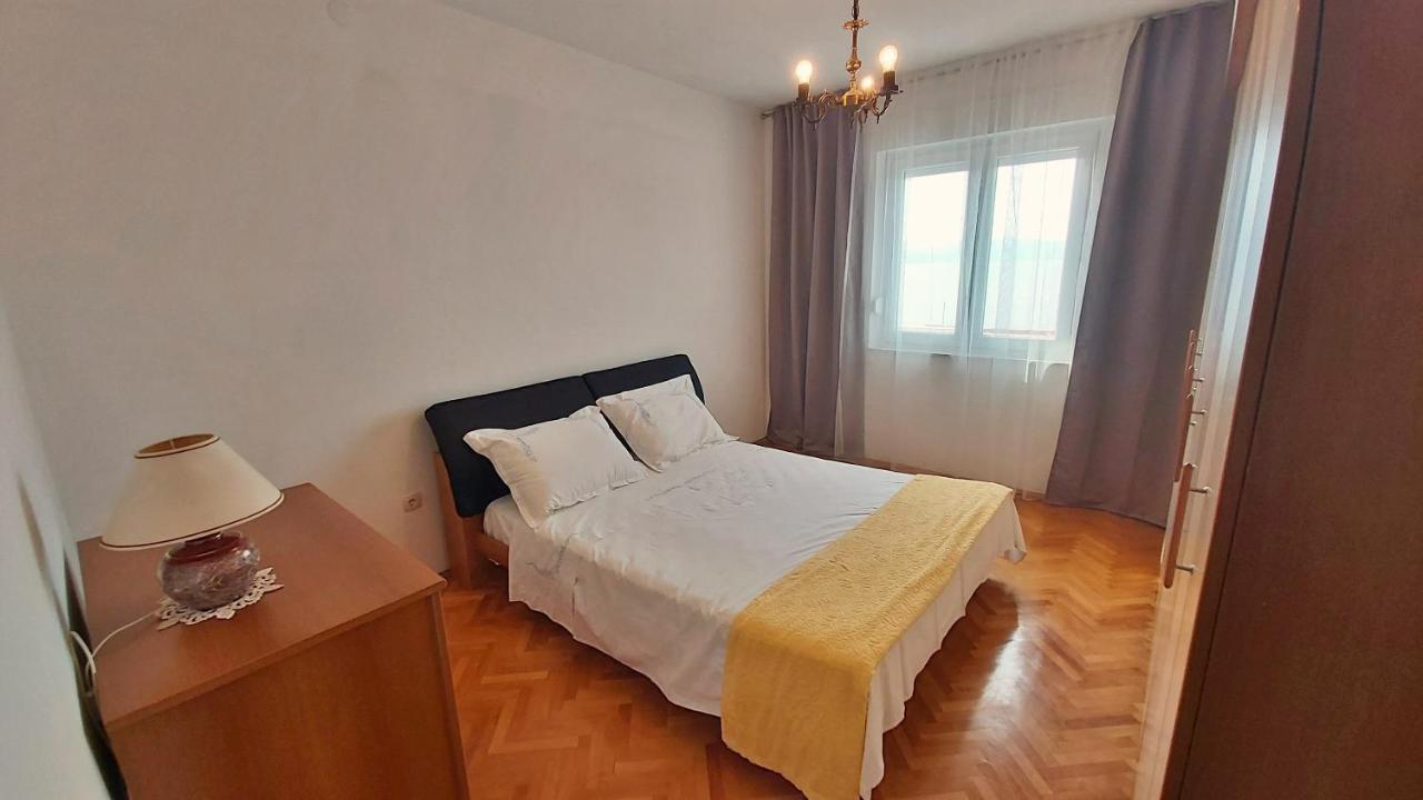 Apartment Cedo โอมิช ภายนอก รูปภาพ
