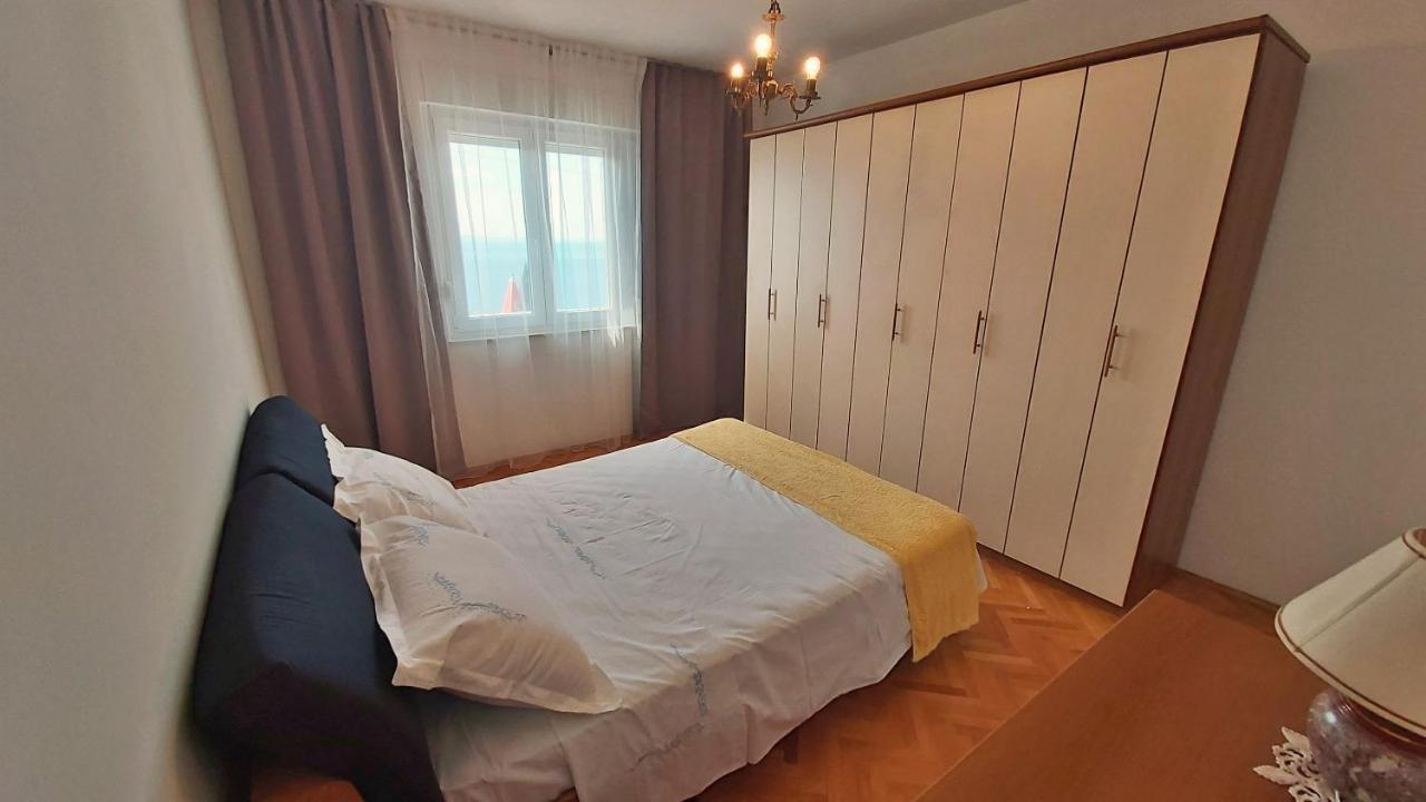 Apartment Cedo โอมิช ภายนอก รูปภาพ